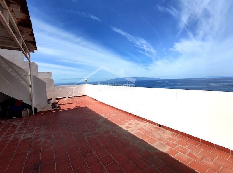 Foto 093d21e8-c082-4cf2-9451-447b5756b3e7. Edifici a Alcalá Guía de Isora