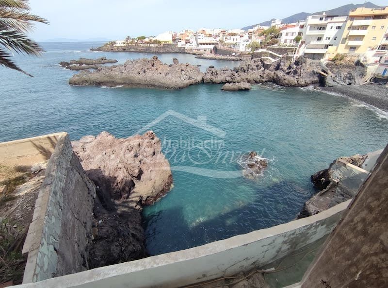 Foto 6223af06-d9cd-4fe2-ba87-881269983522. Edifici a Alcalá Guía de Isora