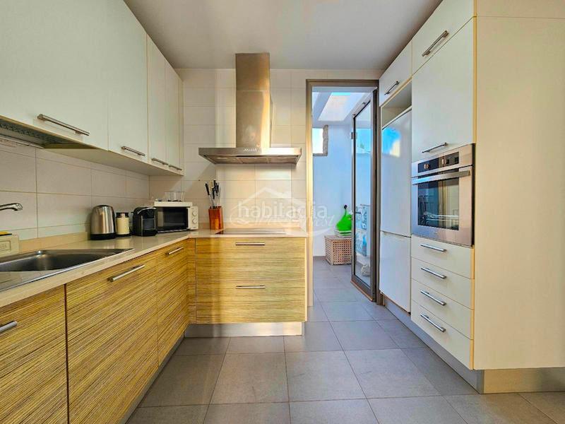 Foto 6d635246-a528-4e94-a56c-f0ee28510b18. Semi detached house with parking pool in La Caleta Adeje