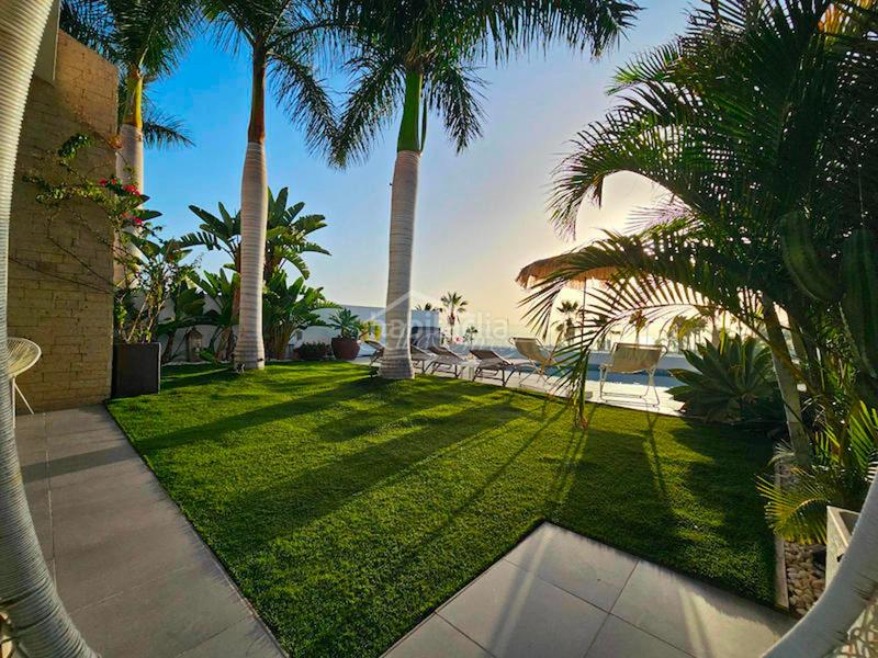 Foto 85f32cb4-7bb0-44d7-a4ec-255015f44a47. Semi detached house with parking pool in La Caleta Adeje