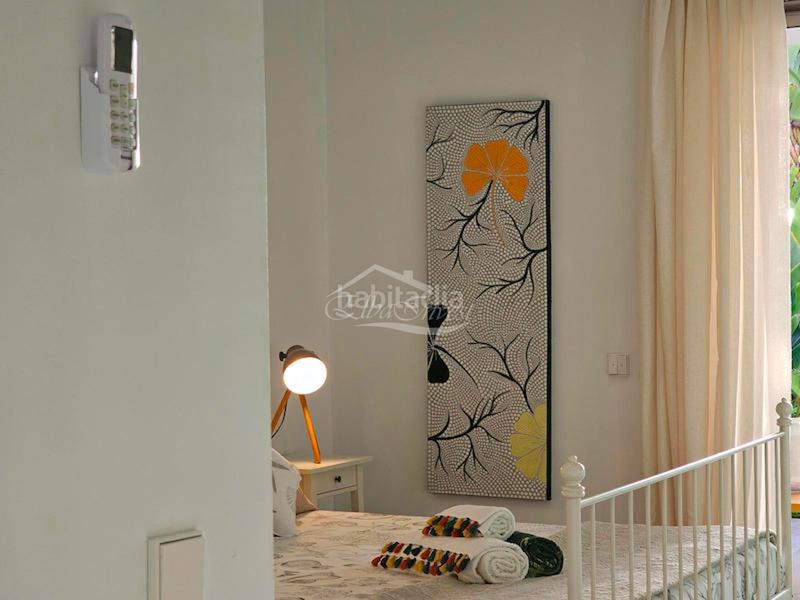 Foto d355589b-46e2-4a2c-aa39-d77c9a662c17. Semi detached house with parking pool in La Caleta Adeje