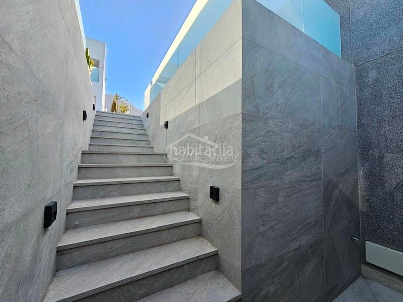 Foto 0a2158fa-fe42-4304-be69-76f803fda48a. Chalet con parcheggio piscina in Playa Fañabé Alto Adeje