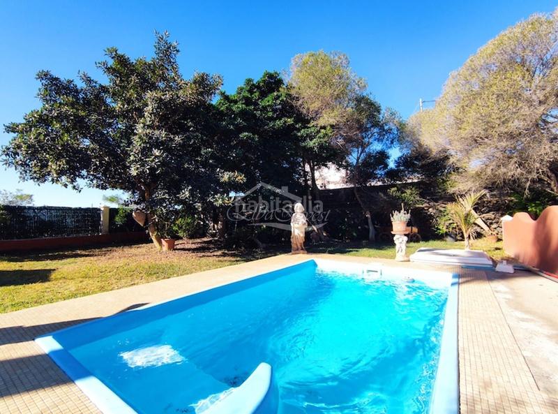 Foto 159aa556-9340-4135-a921-fe3db2a38d40. Chalet mit parking in Tamaimo - Arguayo Santiago del Teide