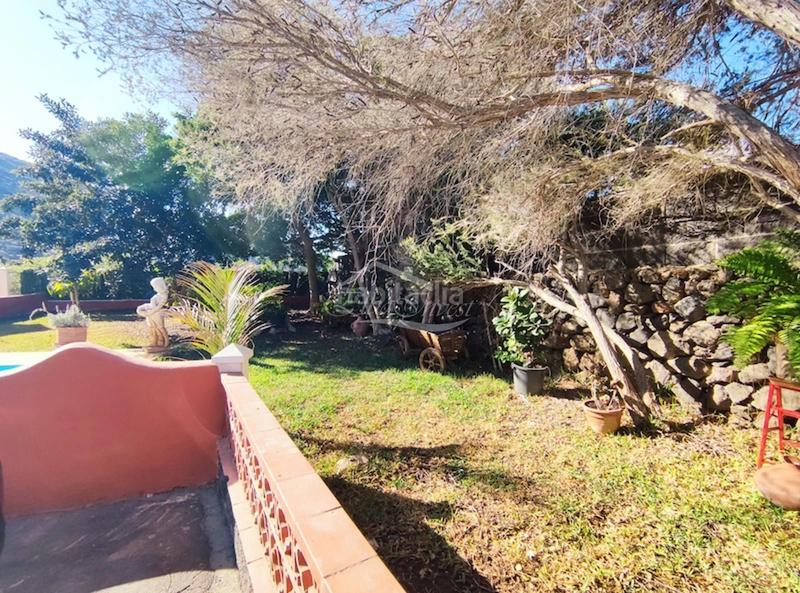 Foto 668d9a01-8f0f-4c39-95ff-8790f9624861. Chalet mit parking in Tamaimo - Arguayo Santiago del Teide