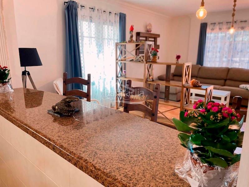 Foto f01cd91f-74a3-411e-b29f-363dd8f55a9e. Chalet con parcheggio in Sauzal (El)