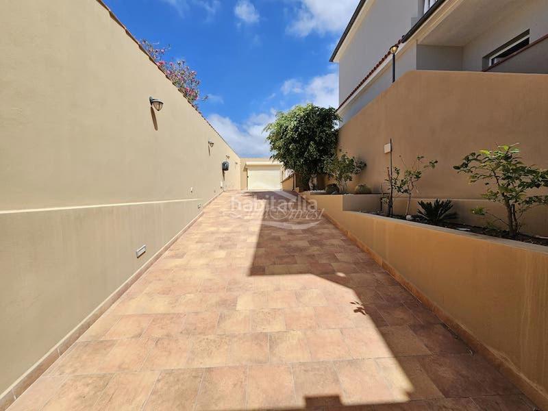 Foto 2063d401-cf2a-4d7d-ae79-de090778de3c. Chalet mit parking in Callao Salvaje - Playa Paraíso Adeje