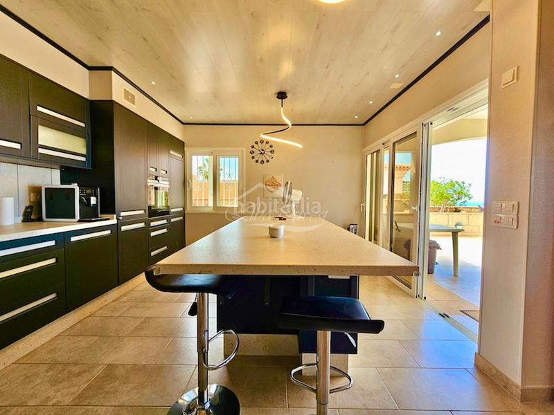 Foto 715988fd-d394-42c2-8b7e-e73f9f4264cd. Chalet mit parking in Callao Salvaje - Playa Paraíso Adeje