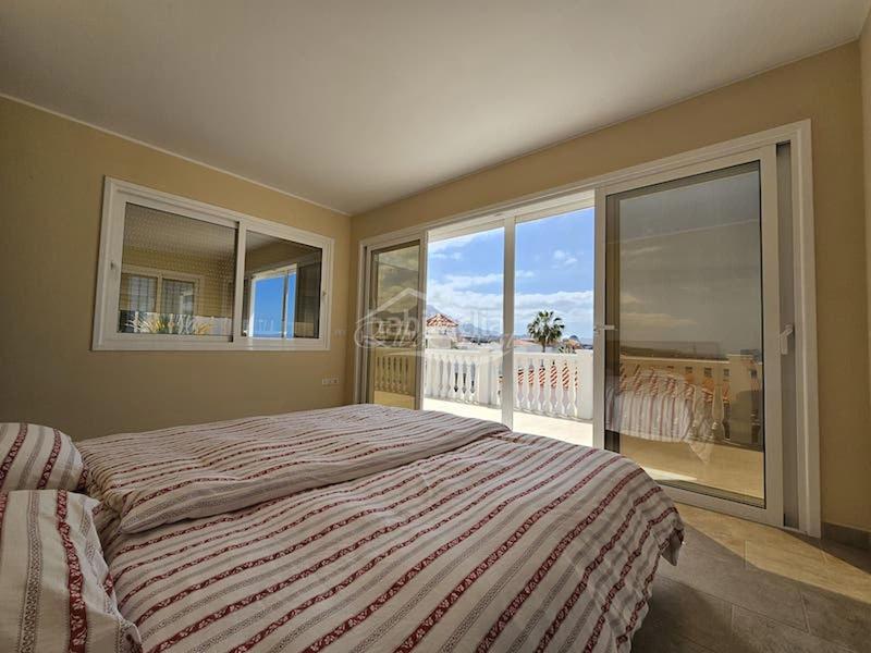 Foto ed8989e2-5f7a-4147-9a4f-2d67829bef9b. Chalet mit parking in Callao Salvaje - Playa Paraíso Adeje