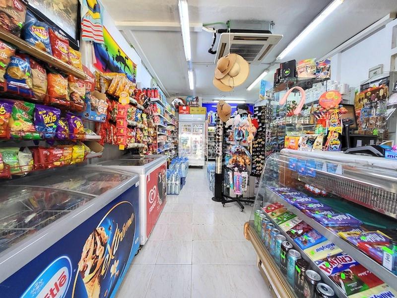 Foto 1d28306a-ca3f-42b7-a087-5241bbb39379. Local commercial dans juan carlos i 23 dans Los Cristianos Arona