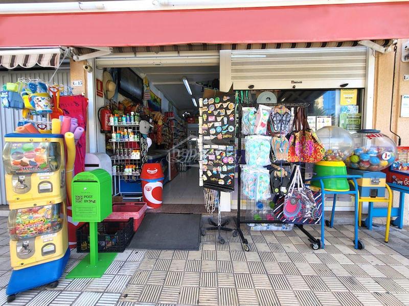 Foto 1f0c1d14-14f1-4e91-9a51-997add9c3b7f. Local commercial dans juan carlos i 23 dans Los Cristianos Arona