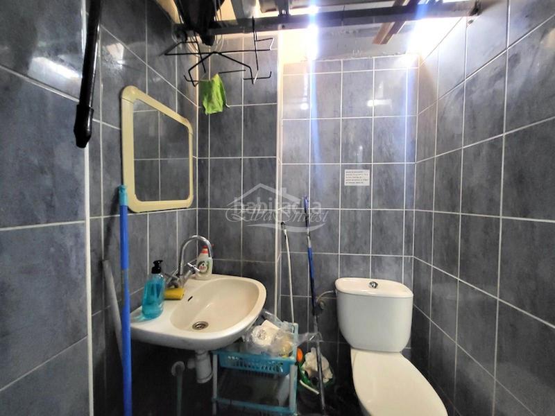 Foto 73aa6369-4a48-4066-a8ea-c14068e3c94b. Local commercial dans juan carlos i 23 dans Los Cristianos Arona