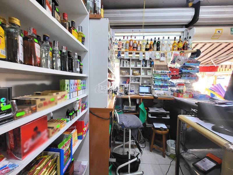 Foto b3363cf0-f46b-4ebc-afdf-3c98a92f8943. Local commercial dans juan carlos i 23 dans Los Cristianos Arona