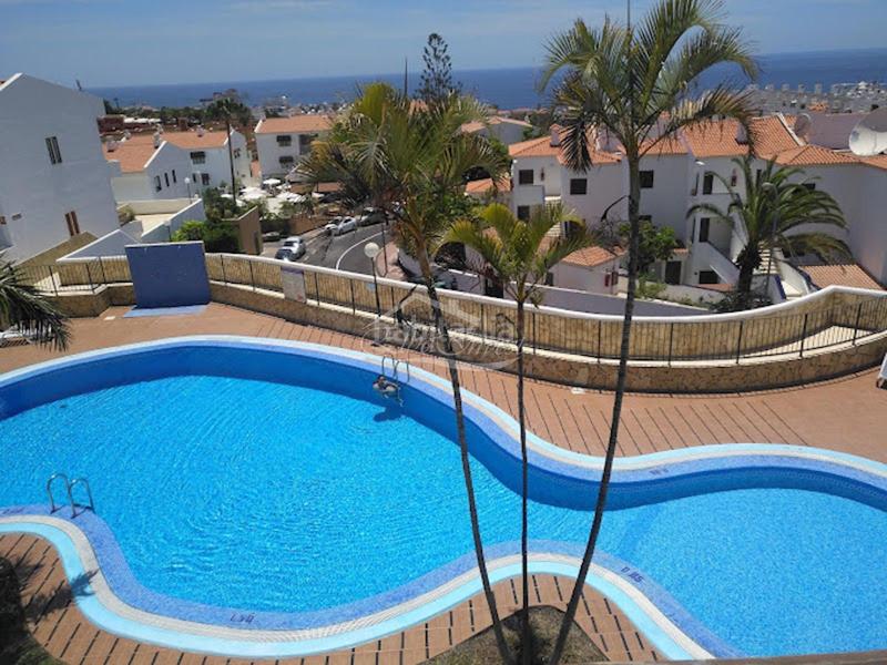 Foto b2fcfc75-b896-47a8-94e7-b21e87df72f8. Appartamento con piscina in Torviscas Centro y Alto Adeje