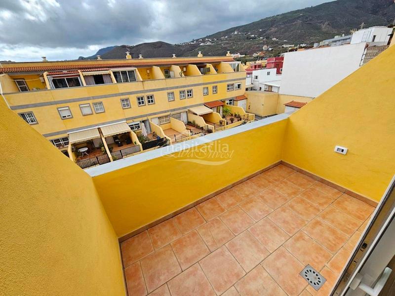 Foto 01ce4f03-8578-45ac-a5f7-78ac9ef09a02. Casa adossada amb aparcament a Valle San Lorenzo Arona