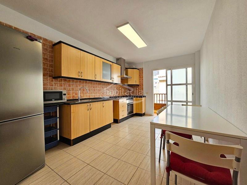 Foto 0cbd4ebf-3afa-40da-91b8-1ed14b9077da. Casa adossada amb aparcament a Valle San Lorenzo Arona