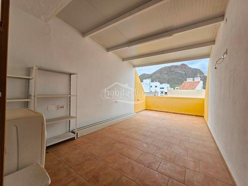 Foto 5b4998ed-34b0-4c16-9365-39840813944f. Casa adossada amb aparcament a Valle San Lorenzo Arona