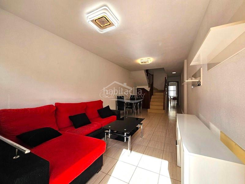 Foto d2c9c903-e128-4eeb-bb51-a369f0a59c96. Casa adossada amb aparcament a Valle San Lorenzo Arona