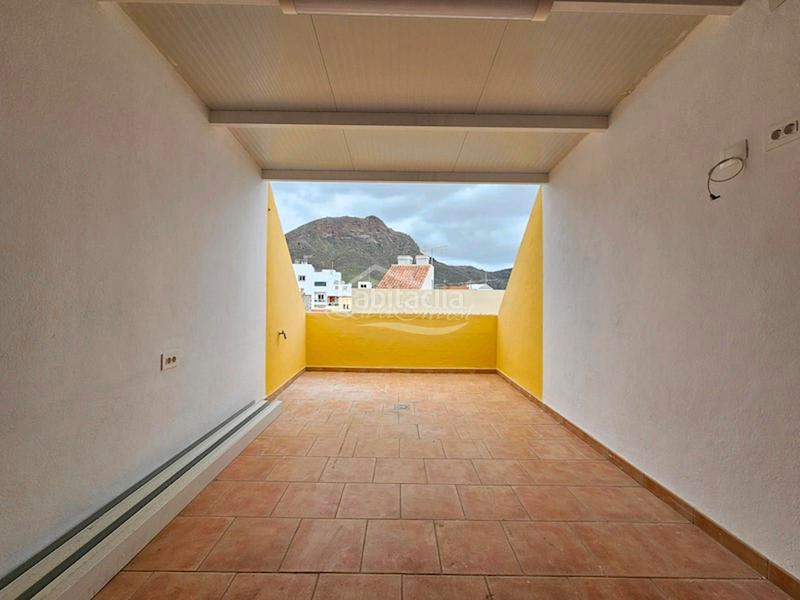 Foto ee02d793-ca0f-43d9-ad4a-904587ee789f. Casa adossada amb aparcament a Valle San Lorenzo Arona