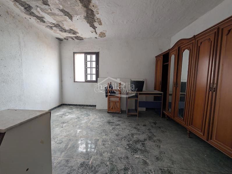 Foto 047cef11-f9f0-4add-afb2-a25cf1898d47. Casa amb aparcament a Tanque (El)