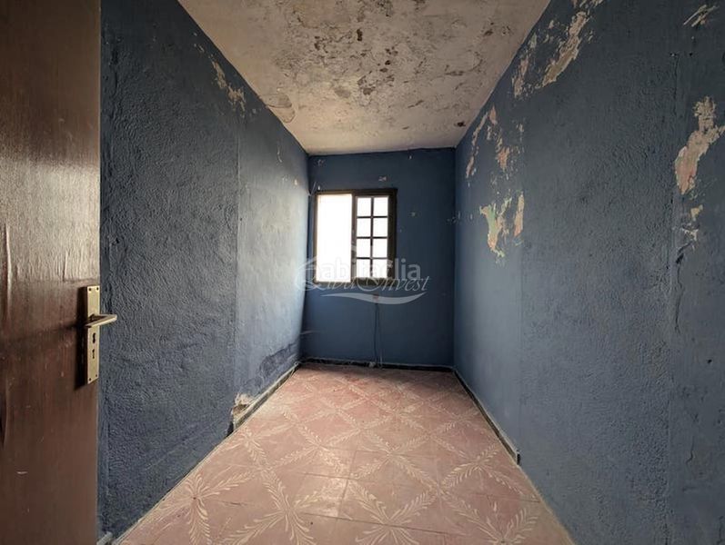 Foto a6e79df7-7bf1-45b7-a521-5981b51198d3. Casa amb aparcament a Tanque (El)