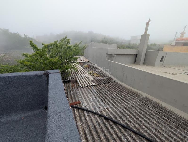 Foto bf03c4c1-5994-4f8f-8223-8c9f9df349c4. Casa amb aparcament a Tanque (El)