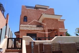 Xalet  Calle tajinaste. Villa en amarilla golf, tenerife