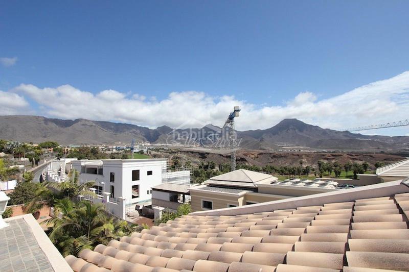 Foto 0972b07f-364f-4fbb-91df-c26e82e89eda. Chalet villa de lujo en La Caleta, tenerife en La Caleta Adeje