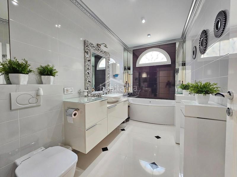 Foto 10e8e7f0-f6be-485a-8782-638f1087fb7c. Chalet villa de lujo en La Caleta, tenerife en La Caleta Adeje