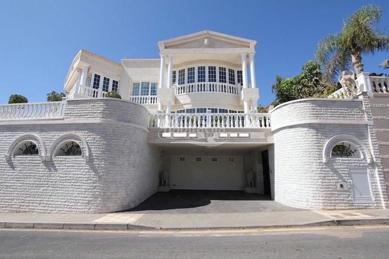 Foto adabf0a7-4d32-400e-ad8d-deff98f879fd. Chalet villa de lujo en La Caleta, tenerife en La Caleta Adeje