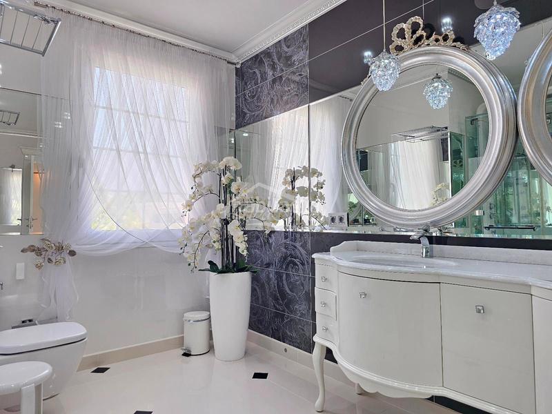 Foto e12e3af8-99cc-4ba2-8872-11dc56f4e84c. Chalet villa de lujo en La Caleta, tenerife en La Caleta Adeje