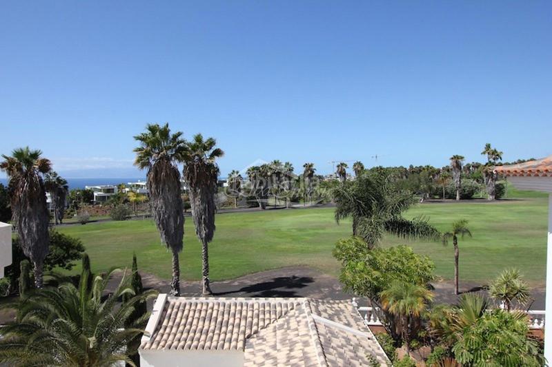 Foto edc89761-f560-470b-8dee-7fd4b9899976. Chalet villa de lujo en La Caleta, tenerife en La Caleta Adeje