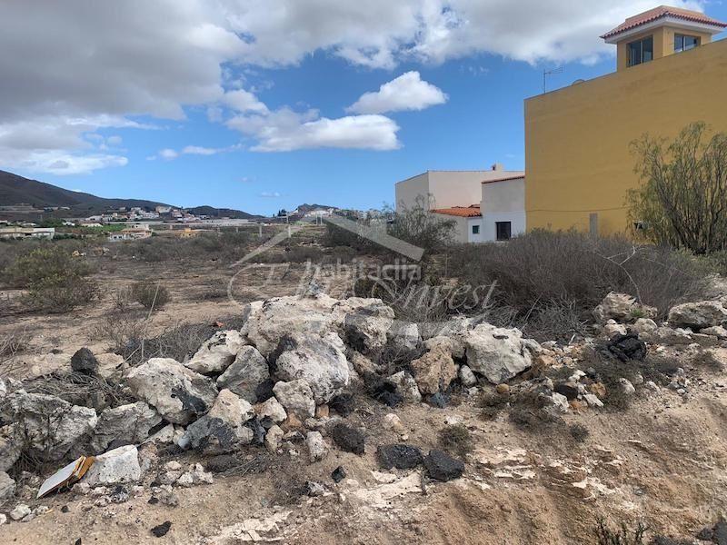Foto ef373569-09e1-476c-a18d-03f74c294599. Fondo rustico in Valle San Lorenzo Arona