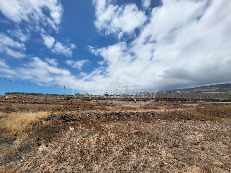 Foto aa0f1a6d-fd1c-4adf-9b3a-de7eb46835fd. Finca rústica a Callao Salvaje - Playa Paraíso Adeje