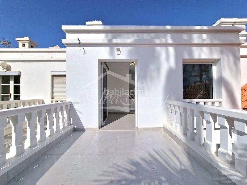 Foto 16028578-c5c7-4727-bc2a-ec5d7f09cc4c. Reihenhaus mit pool in Playa de Fañabé Adeje