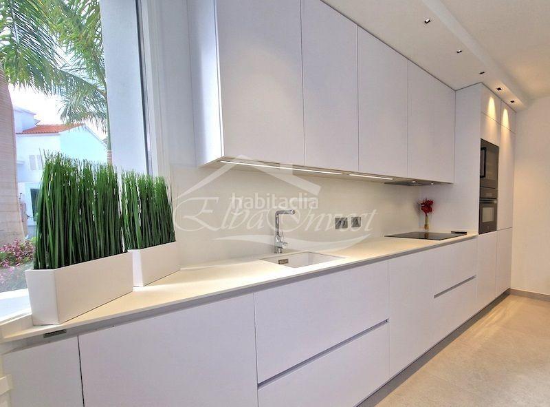 Foto 3734b24e-acd2-4bd9-b928-010ae85e5b67. Reihenhaus mit pool in Playa de Fañabé Adeje