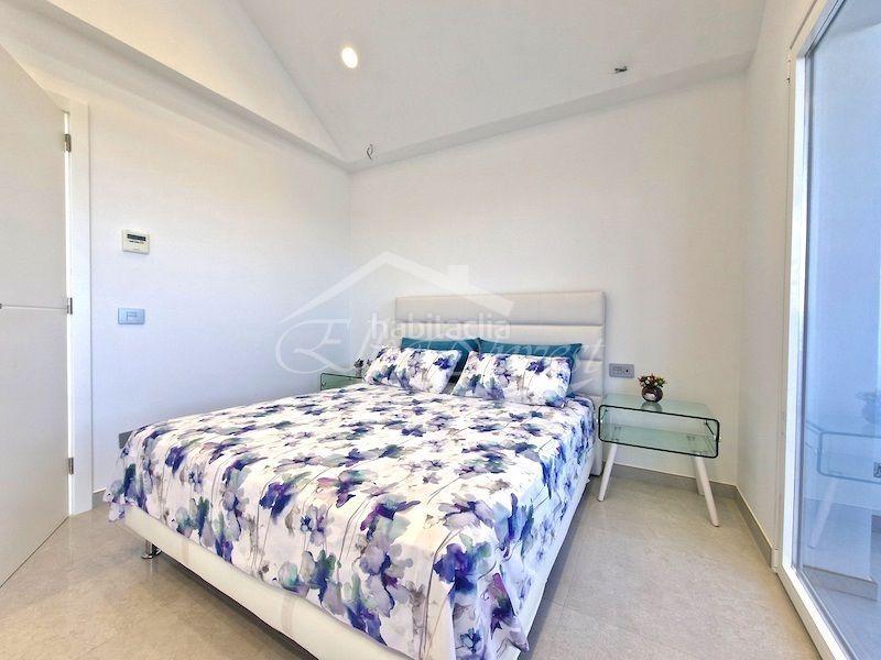 Foto 4623d064-e482-4f18-bae9-f99199b61a0c. Reihenhaus mit pool in Playa de Fañabé Adeje