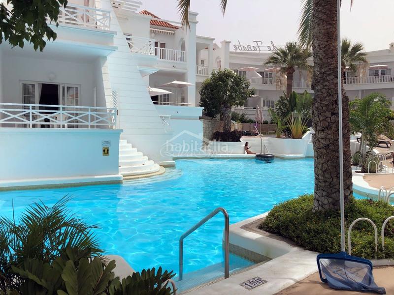 Foto a98ca4af-a814-48b2-9532-6a62cbaafbef. Reihenhaus mit pool in Playa de Fañabé Adeje