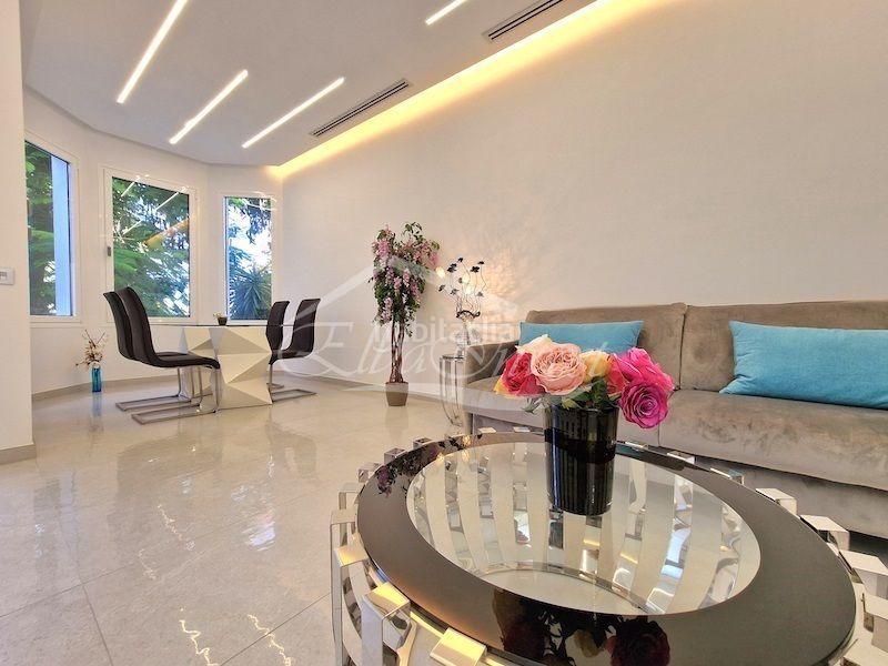 Foto abb09ee2-58ce-4c6a-a90f-8407678fd2b1. Reihenhaus mit pool in Playa de Fañabé Adeje