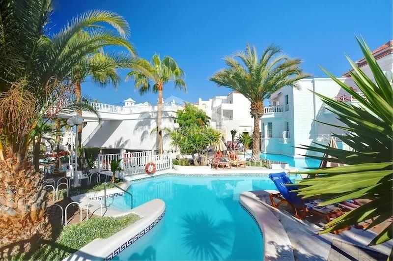 Foto b4ce0cdc-9d61-4a6a-a3a8-0e86e6f39b90. Reihenhaus mit pool in Playa de Fañabé Adeje