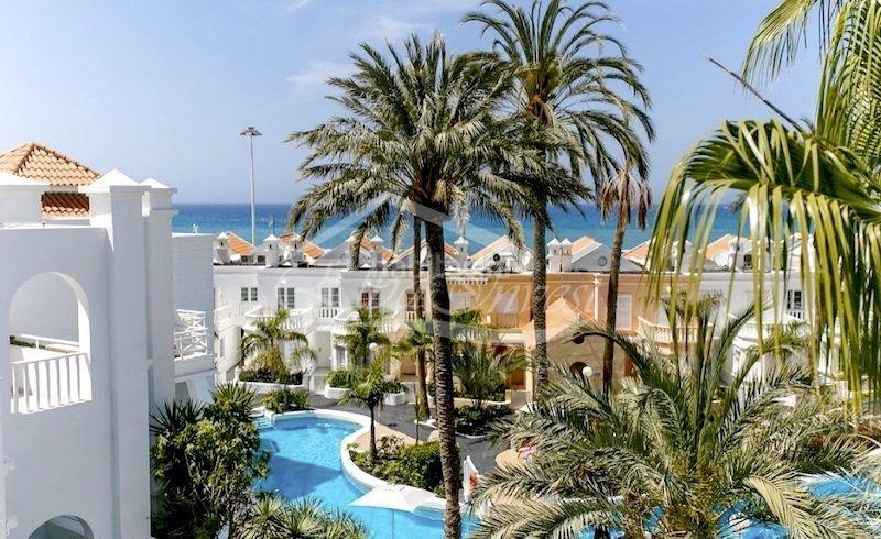 Foto b7881afd-b030-415b-8faf-97c2d1211421. Reihenhaus mit pool in Playa de Fañabé Adeje