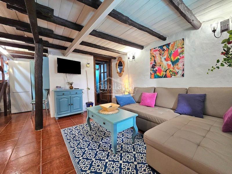 Foto d24ae0e7-b7aa-4aa6-871d-32c0840726c3. Casa in Charco del Pino Granadilla de Abona