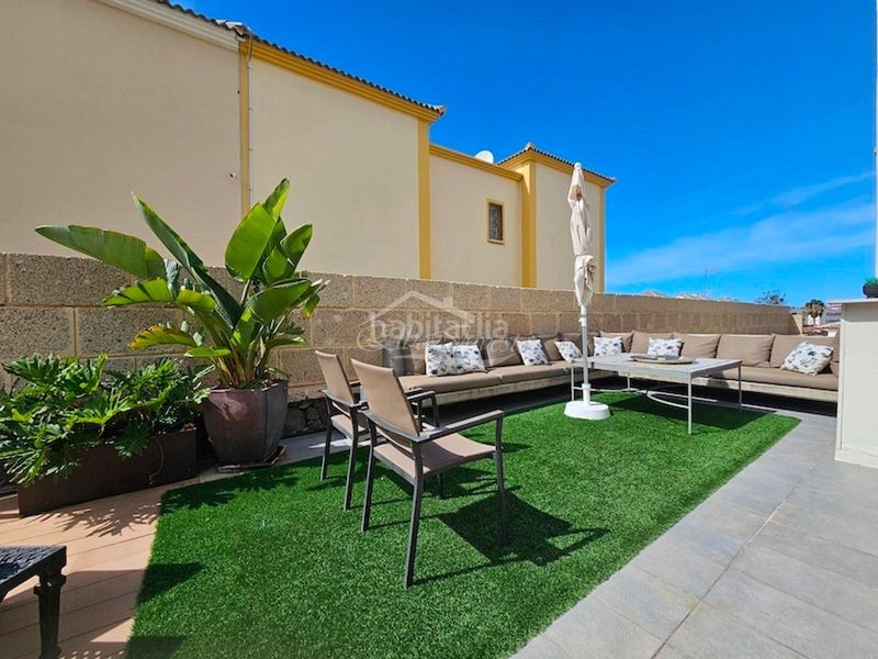 Foto 5a5eafb7-a5cf-48e5-ad74-6eea2a5868a0. Xalet amb aparcament piscina a Playa Fañabé Alto Adeje