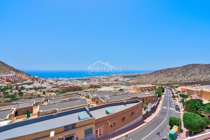 Foto fc537bba-7157-441b-bd77-112180060916. Ático  en roque del conde, torviscas alto, tenerife en Adeje