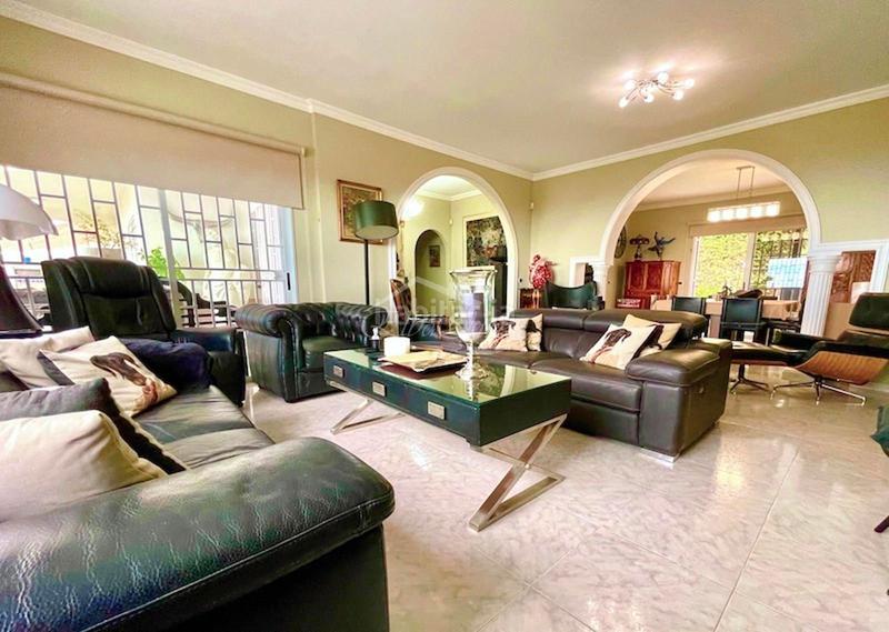 Foto 049bec1f-7a5a-4c56-abb0-75f19c9c5ead. Chalet mit parking in Valle San Lorenzo Arona