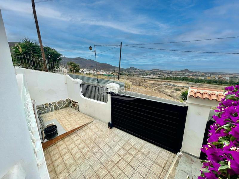 Foto 1a78e4ae-992c-4d5f-ba5d-f622d8998dde. Chalet mit parking in Valle San Lorenzo Arona