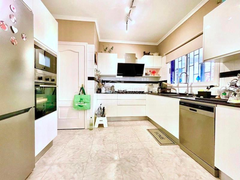 Foto 8fb91a78-a7dd-43ca-a90d-4ac00bcfc96d. Chalet mit parking in Valle San Lorenzo Arona