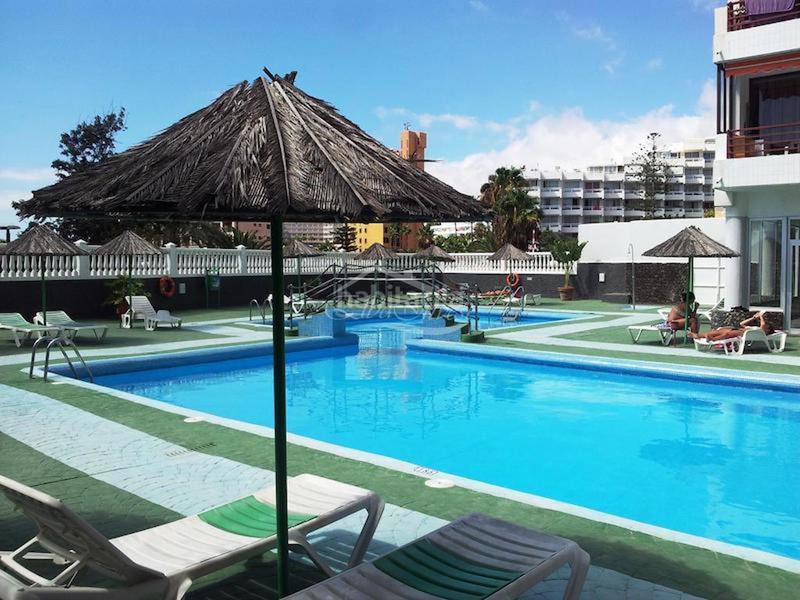 Foto 8041d91e-7a4a-4aa5-b819-749c2e3f5e24. Pis amb piscina a Playa de las Américas Adeje