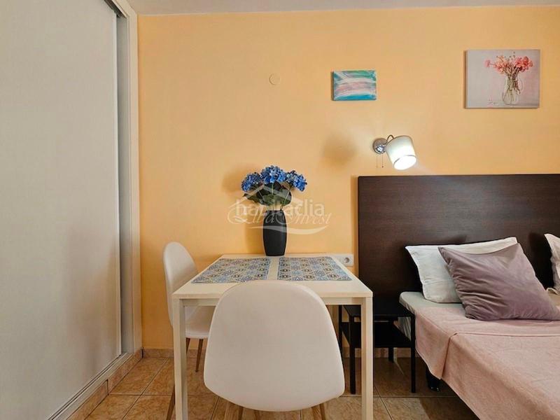 Foto a7175cfc-0f66-47f8-9e57-7e3313048b39. Pis amb piscina a Playa de las Américas Adeje