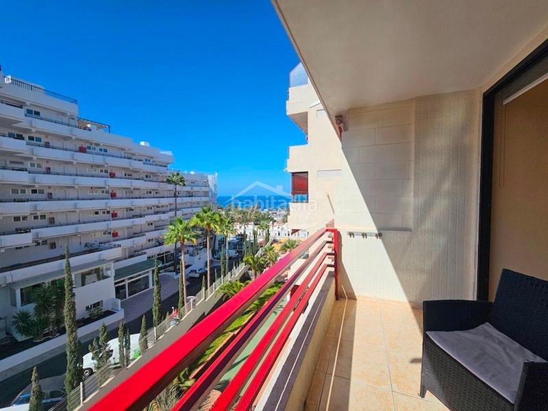 Foto ace1d9c7-2934-4fb4-b5a7-e544403344ed. Pis amb piscina a Playa de las Américas Adeje