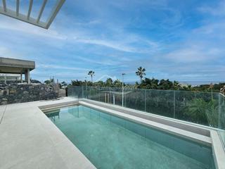 Chalet in Torviscas Centro y Alto. Villa de lujo en costa adeje, tenerife